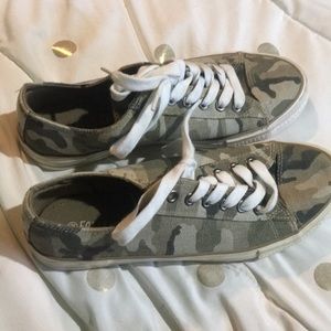Falls Creek Camo Shoes (never worn)
